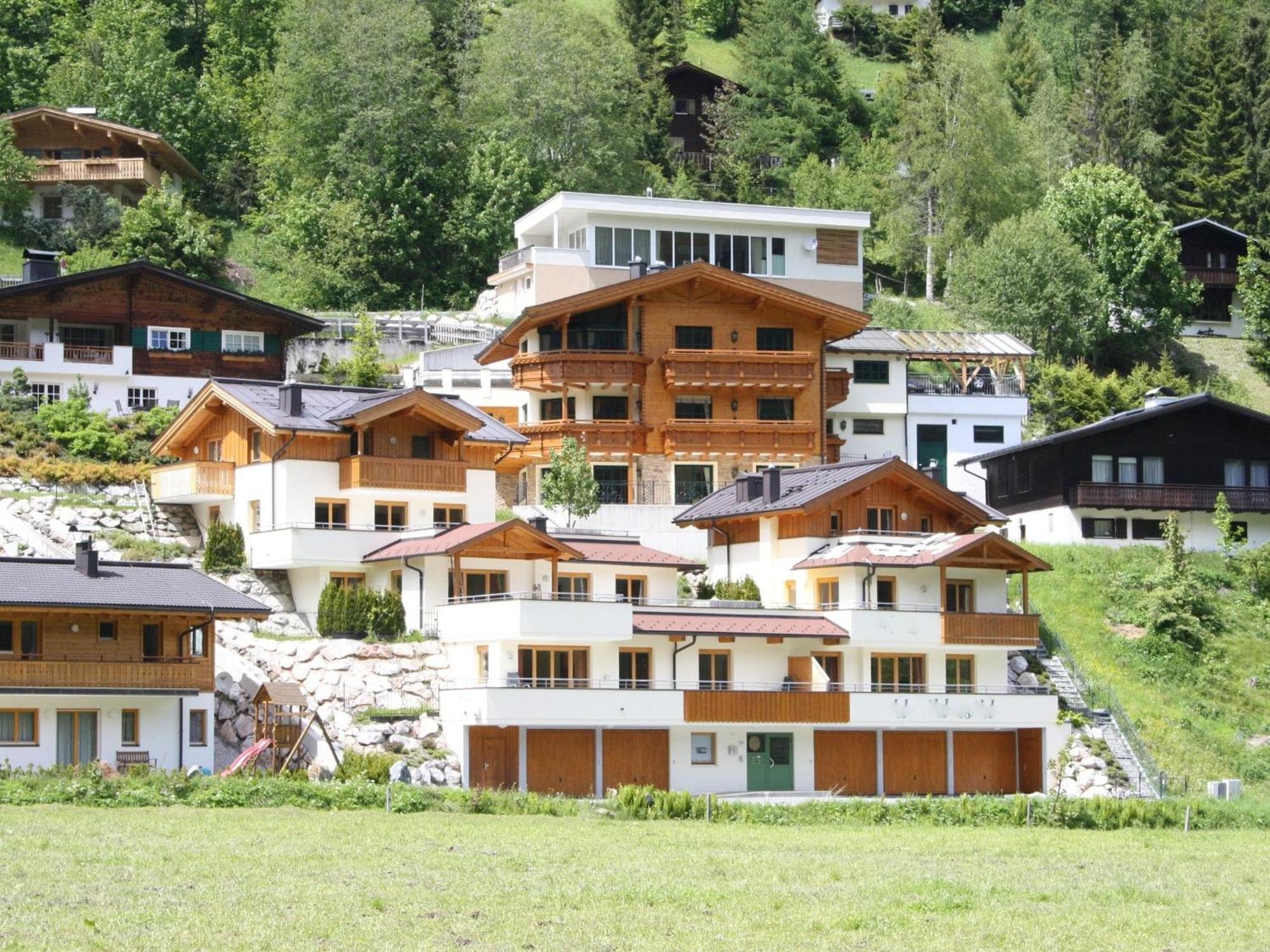 Large Chalet Apartment In Saalbach Hinterglemm Exteriér fotografie